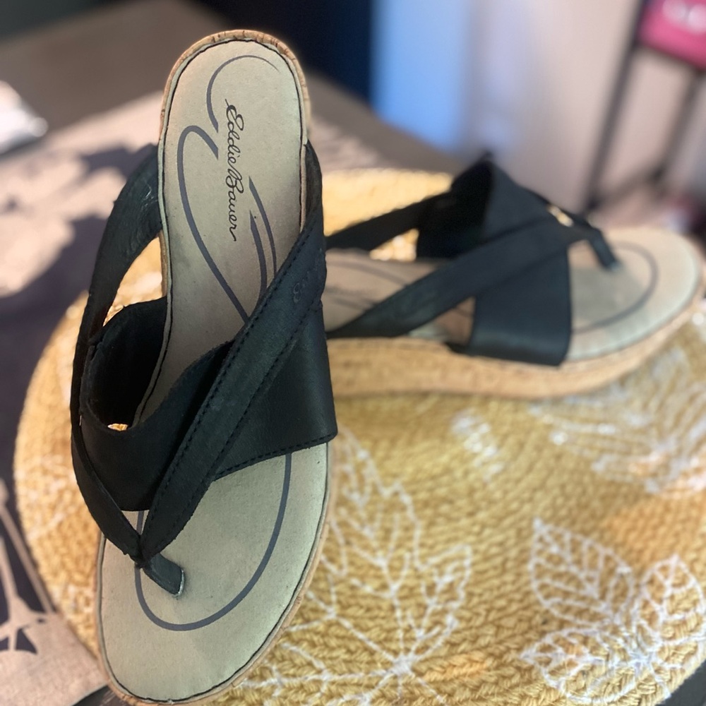 Eddie Bauer Women's Black and Beige Sandals